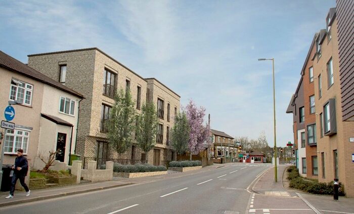 2 Bedroom Flat To Rent In Aldenham Road, Bushey WD19