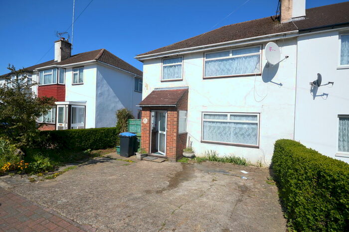 3 Bedroom Semi-Detached House To Rent In Falcon Way, Harrow, HA3