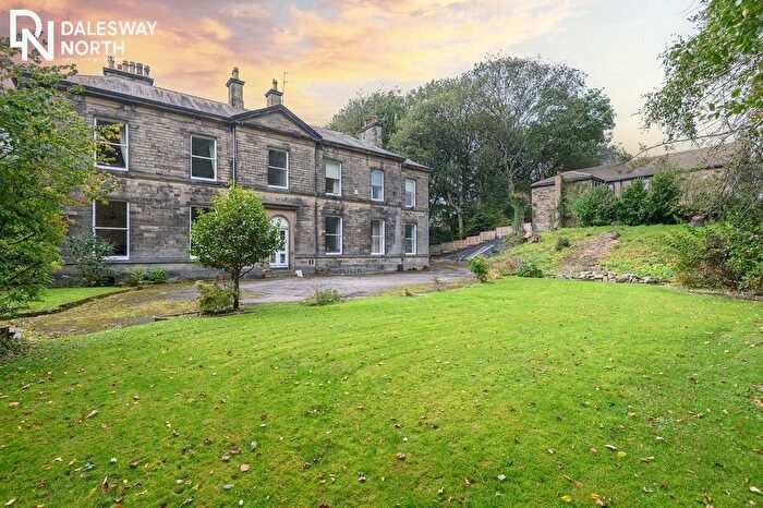 4 Bedroom Semi-Detached House For Sale In Featherstall Road, Littleborough, OL15