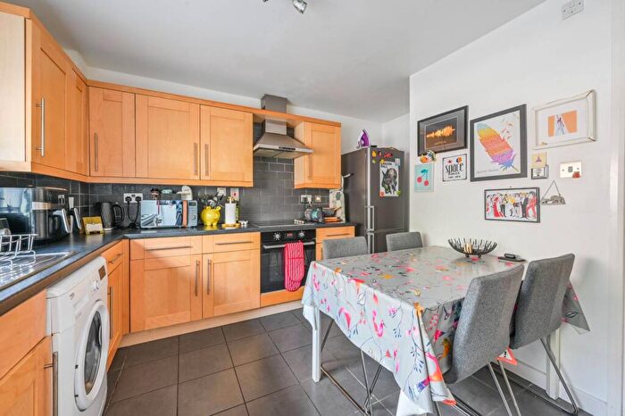 1 Bedroom Flat To Rent In Rich Street, Westferry, London, E14