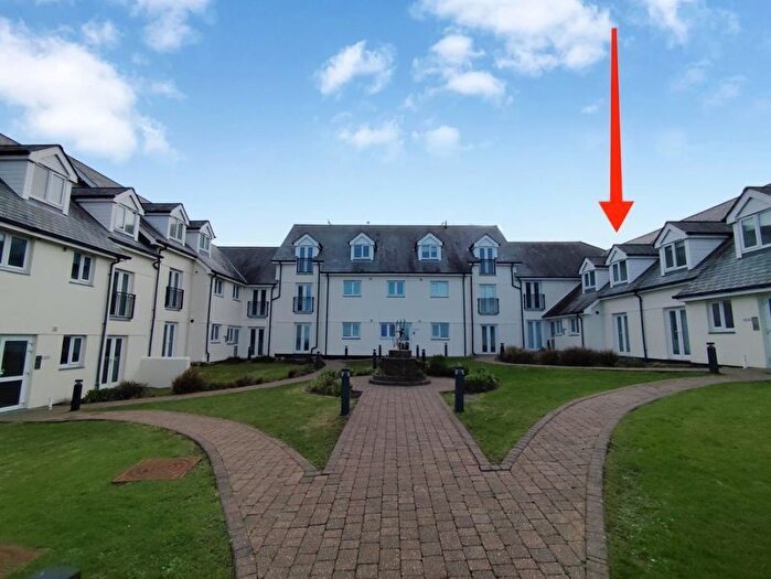 1 Bedroom Flat For Sale In Pentire Avenue, Newquay, TR7