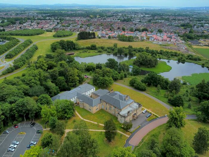 3 Bedroom Apartment For Sale In Quintinshill Drive, Larbert, FK5