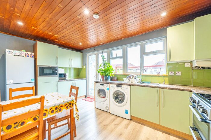 3 Bedroom Terraced House To Rent In Bridgewater Road, Alperton, Wembley, HA0