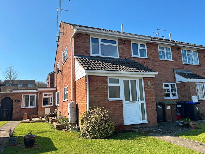 1 Bedroom End Terrace House For Sale In St Peters Close, Daventry, Northamptonshire, NN11