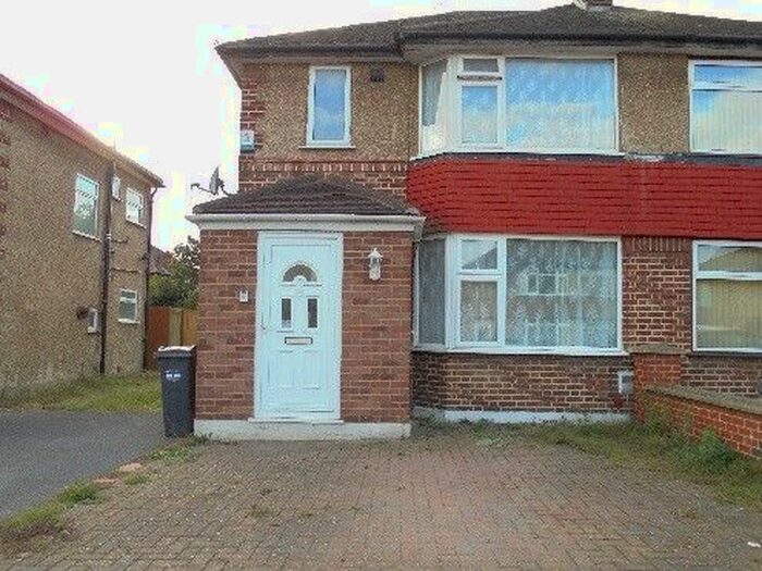 1 Bedroom Flat To Rent In Uxbridge Road, Feltham TW13