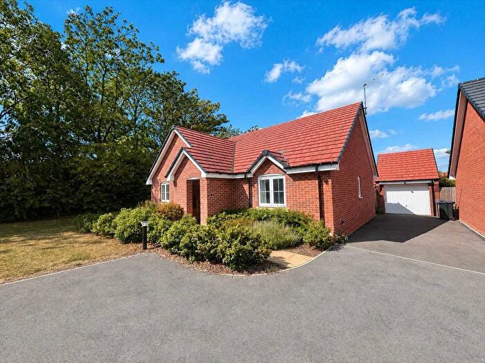 2 Bedroom Detached Bungalow For Sale In Lacey Street, Nottingham, NG12