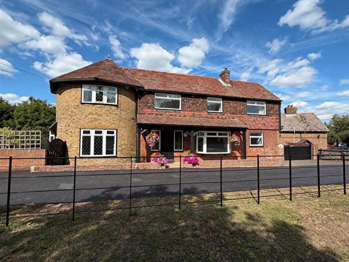 4 Bedroom Detached House To Rent In The Street, Stockbury, Sittingbourne, ME9