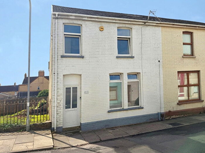 3 Bedroom End Of Terrace House For Sale In Pendarvis Terrace, Port Talbot, SA12