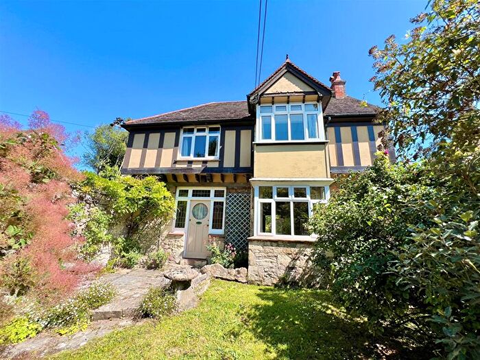 3 Bedroom Detached House For Sale In Colwell, Isle Of Wight, PO39