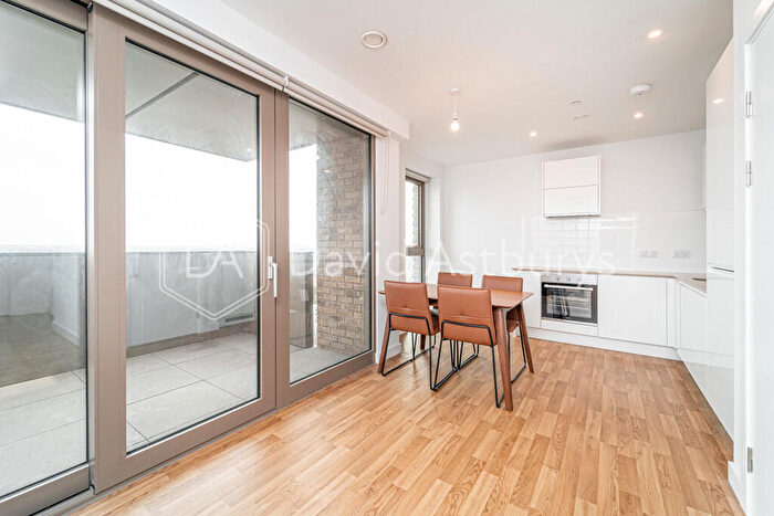 1 Bedroom Apartment To Rent In Seven Sisters Road, Seven Sisters, N15