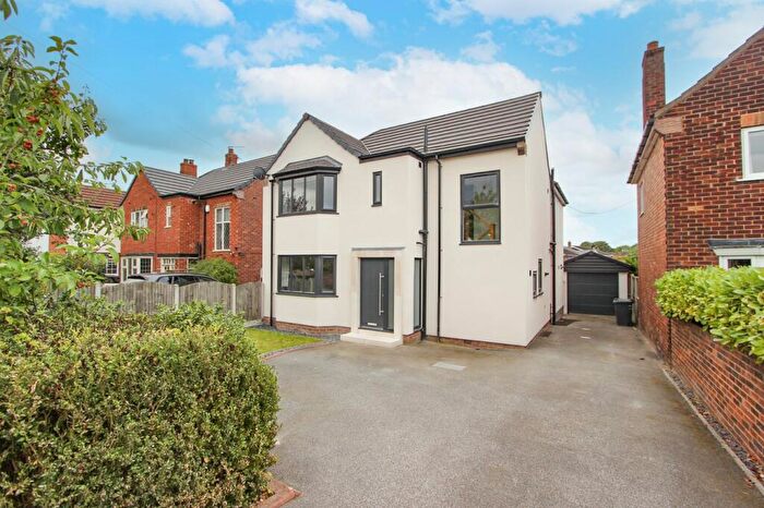 4 Bedroom Detached House For Sale In Stoops Road, Bessacarr, Doncaster, DN4