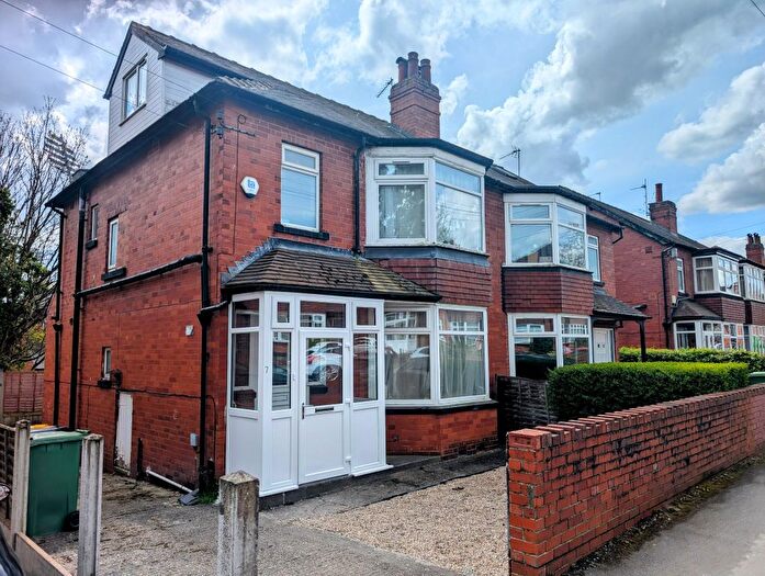 4 Bedroom Semi-Detached House To Rent In Derwentwater Grove, Headingley, Leeds, LS6