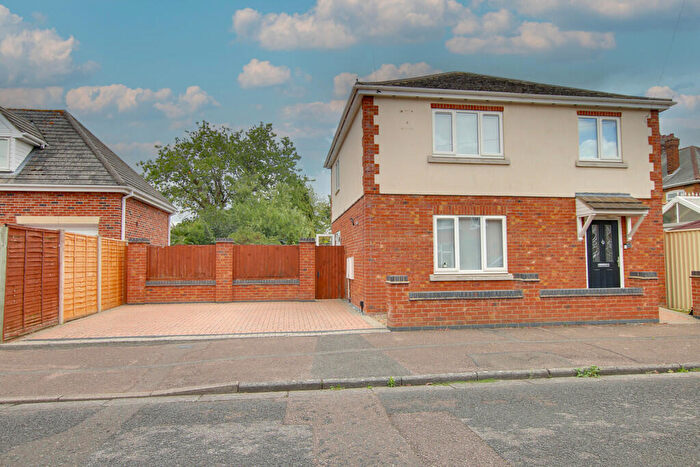 3 Bedroom Detached House For Sale In Hawthorne Grove, March, PE15