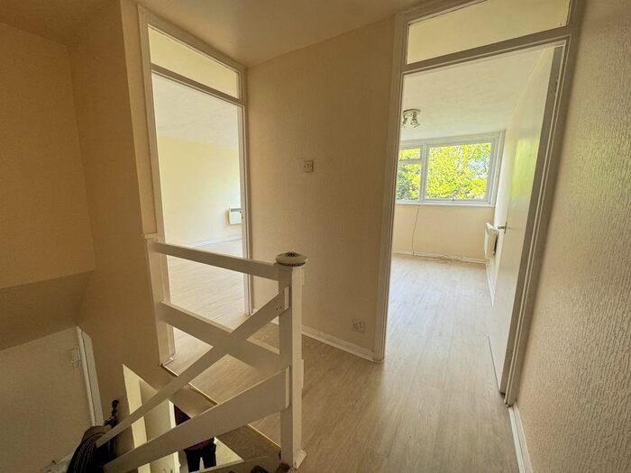 2 Bedroom Maisonette To Rent In Long Green, Chigwell, IG7