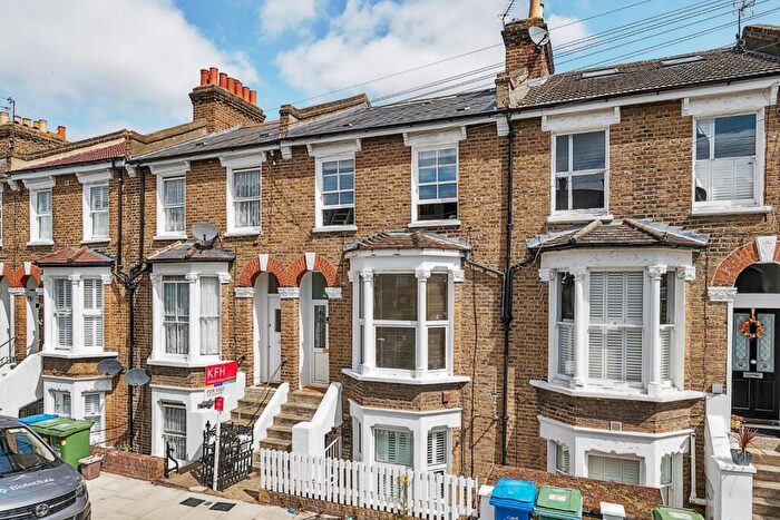 1 Bedroom Flat For Sale In Rodwell Road, East Dulwich, London, SE22