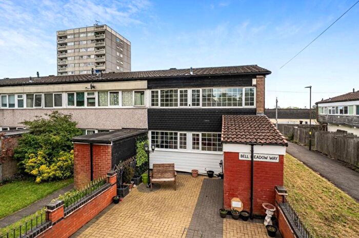 3 Bedroom End Of Terrace House For Sale In Bell Meadow Way, Birmingham, West Midlands, B14