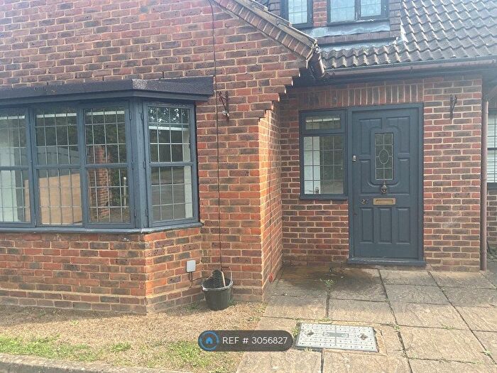 2 Bedroom Flat To Rent In Lye Lane, St Albans, AL2