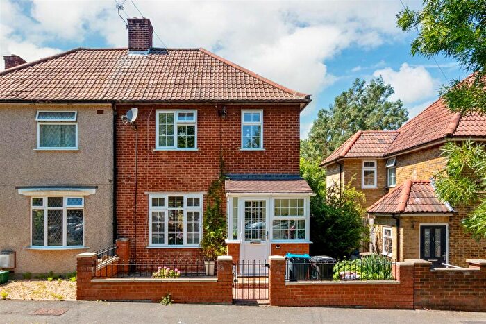 3 Bedroom House For Sale In Canterbury Road, Morden, SM4