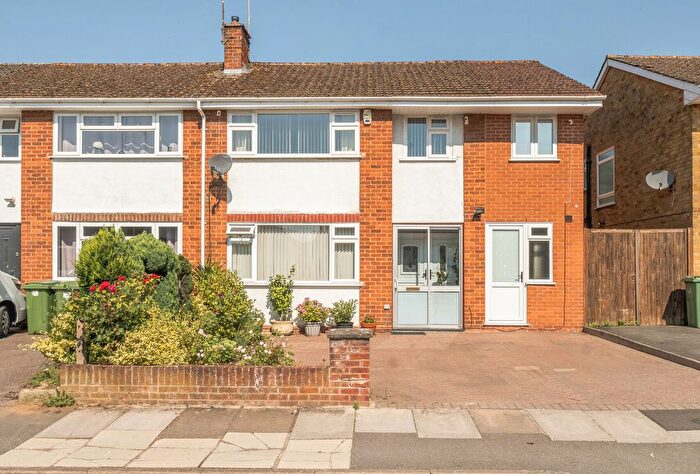 5 Bedroom Semi-Detached House For Sale In Arle Gardens, Cheltenham, Gloucestershire, GL51