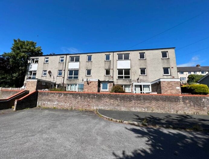 3 Bedroom Property For Sale In Brynrheidol Estate, Llanbadarn Fawr, SY23