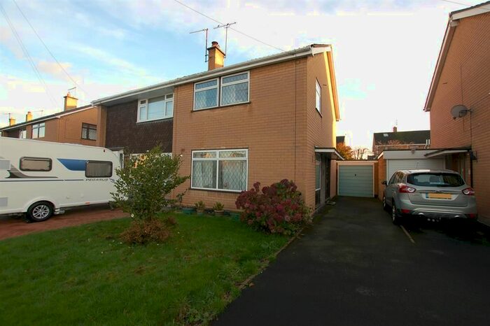 3 Bedroom Semi-Detached House To Rent In Rugby Road, Wollaston, Stourbridge, DY8