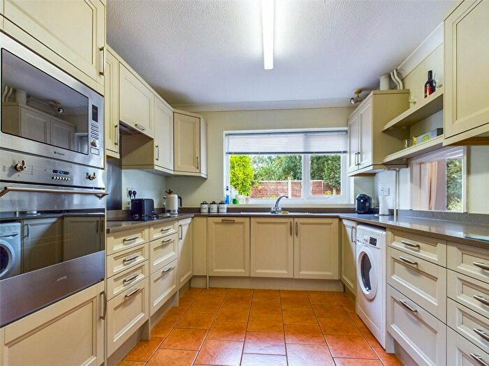 3 Bedroom Bungalow For Sale In Preston Way, Highcliffe, Dorset, BH23