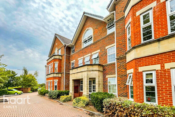 2 Bedroom Apartment To Rent In Wokingham Road, Reading, RG6