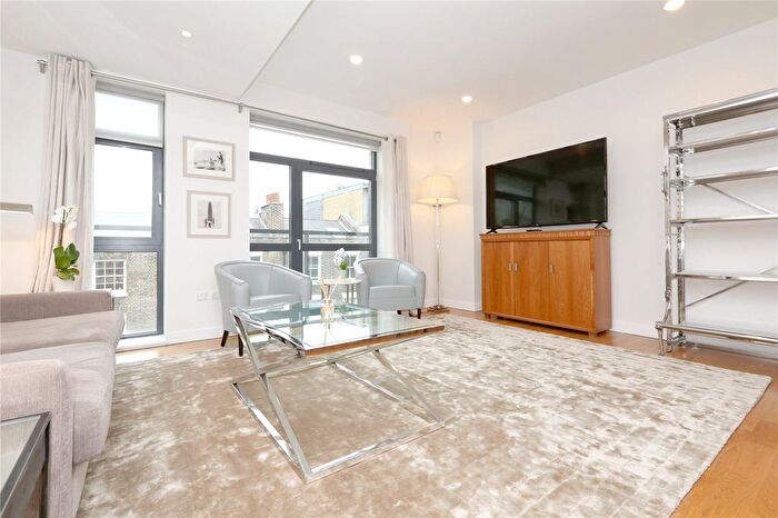 2 Bedroom Flat To Rent In Blandford Street, London, W1U