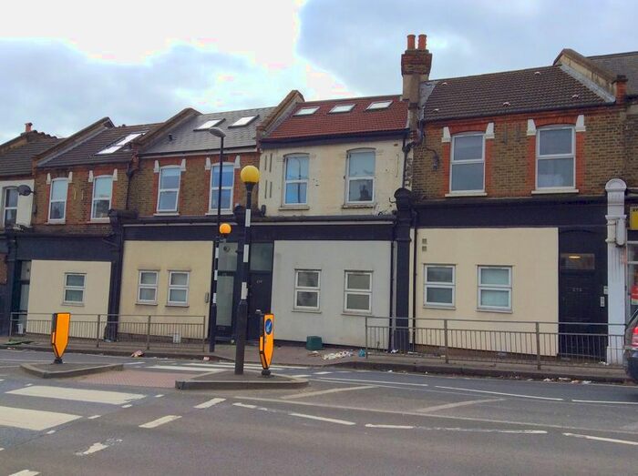 2 Bedroom Flat To Rent In Haydons Road, London, SW19