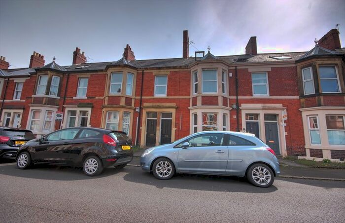 2 Bedroom Flat To Rent In Ashleigh Grove, Jesmond, Newcastle Upon Tyne, NE2