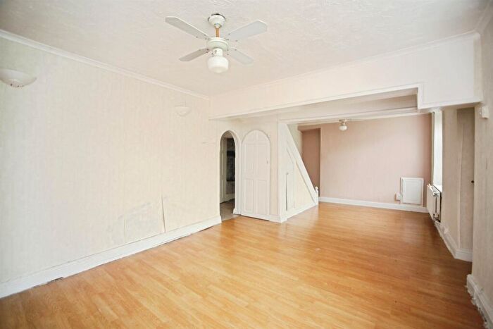 3 Bedroom Terraced House For Sale In Trebanog Road, Porth, CF39