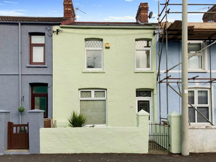 3 Bedroom Property To Rent In Cemetery Road, Bridgend, CF31