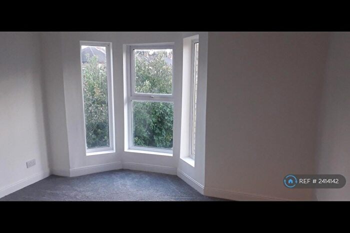 2 Bedroom End Of Terrace House To Rent In Lynton Avenue, Hull, HU5