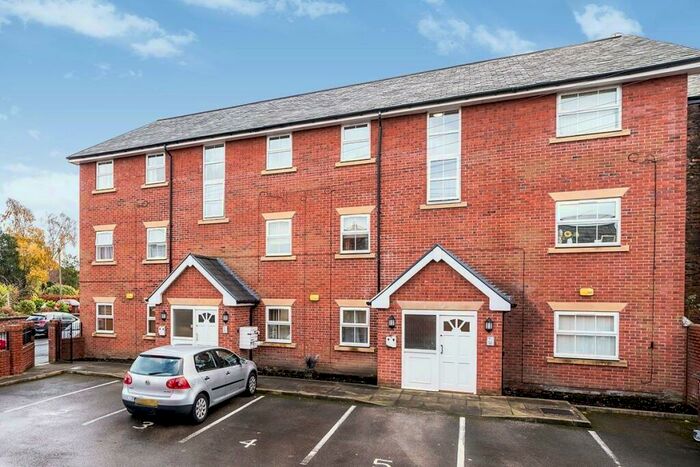 2 Bedroom Flat To Rent In Worsley Road, Swinton, Manchester, M27