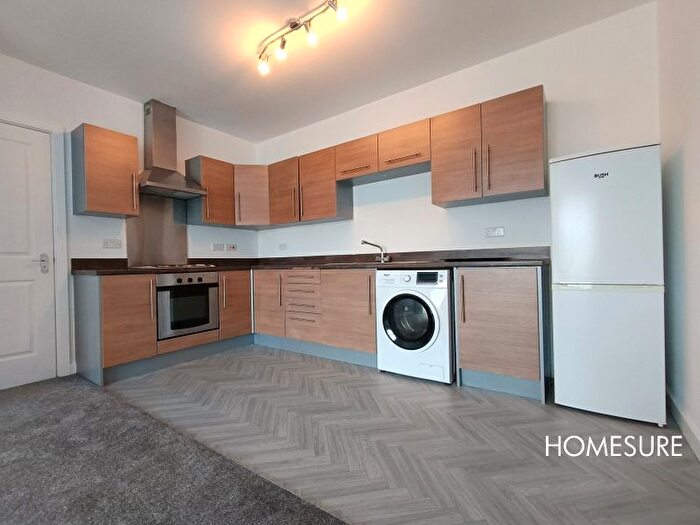 2 Bedroom Flat To Rent In Bridgefield Court, Prescot, L34