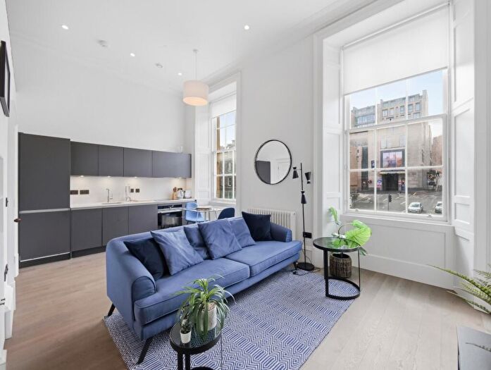 1 Bedroom Flat For Sale In / York Place, Edinburgh, EH1