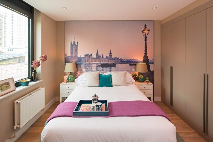 Studio To Rent In Wellesley Road, Croydon, London, CR0