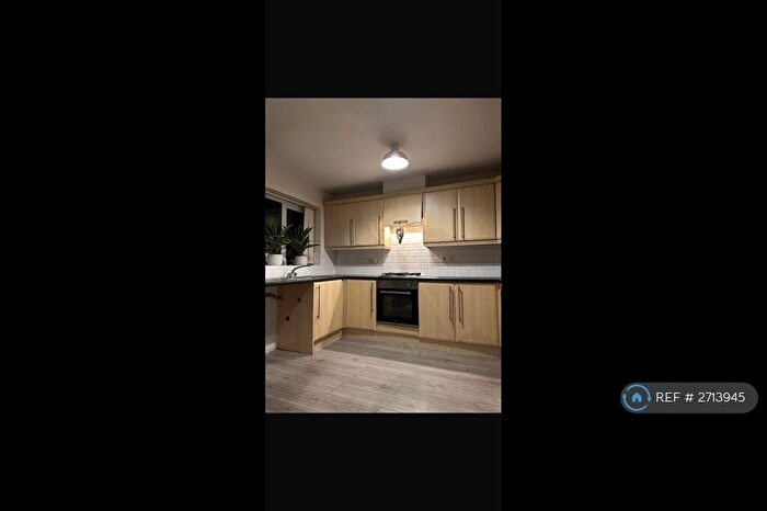 4 Bedroom Terraced House To Rent In Park Close, Preston, PR2