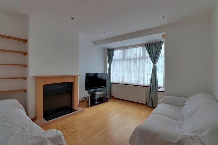 3 Bedroom Property To Rent In Avon Road, Greenford, UB6