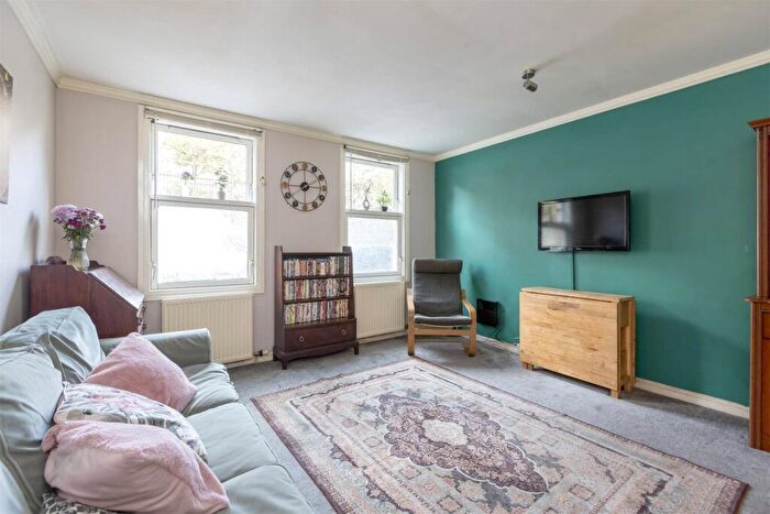 1 Bedroom Flat For Sale In Kirkwood Place, Meadowbank, Edinburgh, EH7