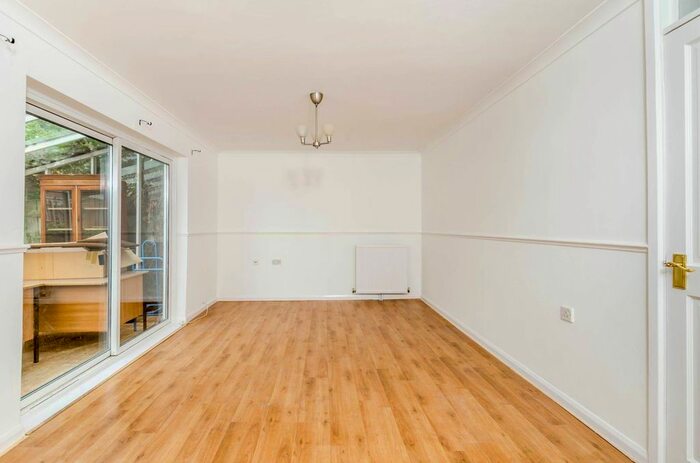 3 Bedroom Terraced House To Rent In Abbott Close, Northolt, UB5