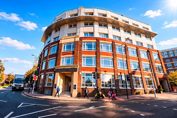 1 Bedroom Apartment To Rent In Point Red, Midland Road, Luton, LU2