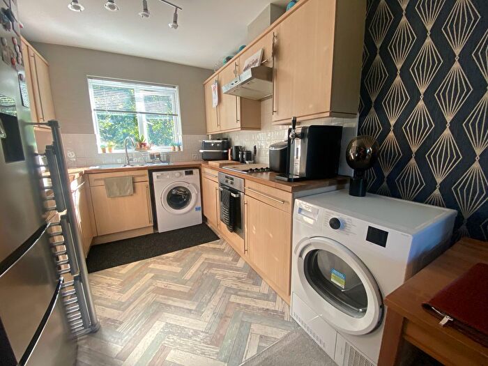 2 Bedroom Property To Rent In Palmerston Avenue, Tamworth, B77