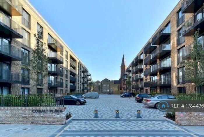 2 Bedroom Flat To Rent In Battersea, London, SW11