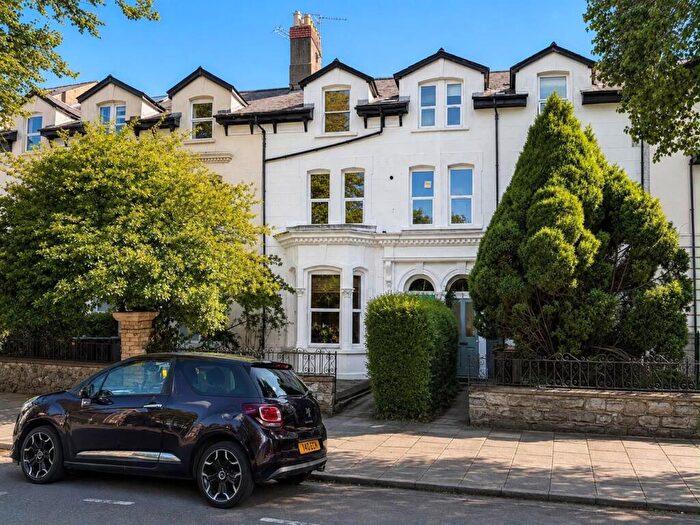2 Bedroom Flat To Rent In East Grove, Roath, CF24