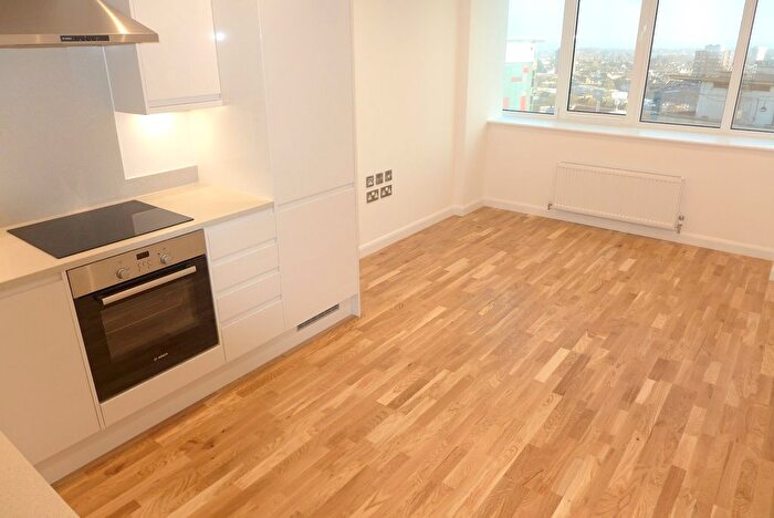 1 Bedroom Flat To Rent In Lansdowne Road, Croydon, CR0