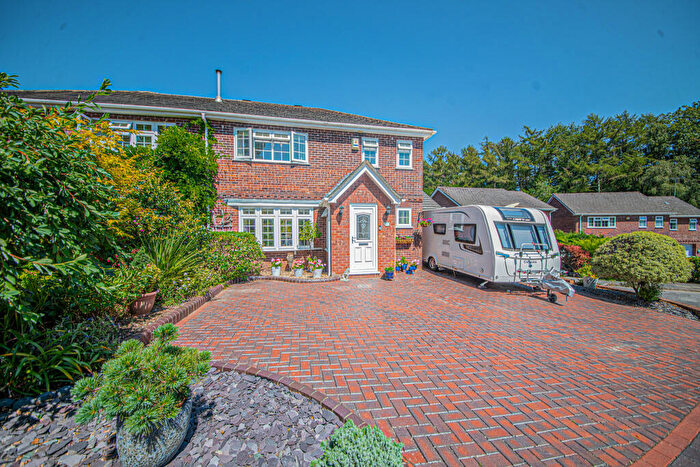 4 Bedroom Semi-Detached House For Sale In Pendula Way, Bishopstoke, Eastleigh, Hampshire, SO50