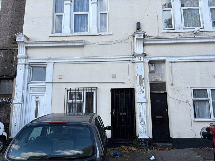 1 Bedroom Studio For Sale In Barking Road, Canning Town, Newham, E13