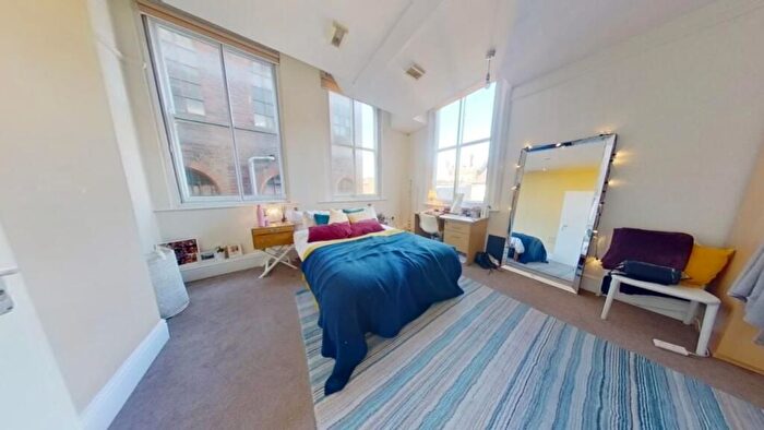 7 Bedroom Flat To Rent In Victoria Street, Nottingham, NG1