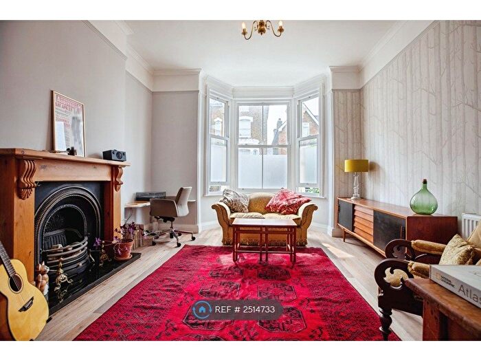 1 Bedroom Flat To Rent In Crystal Palace, London, SE19